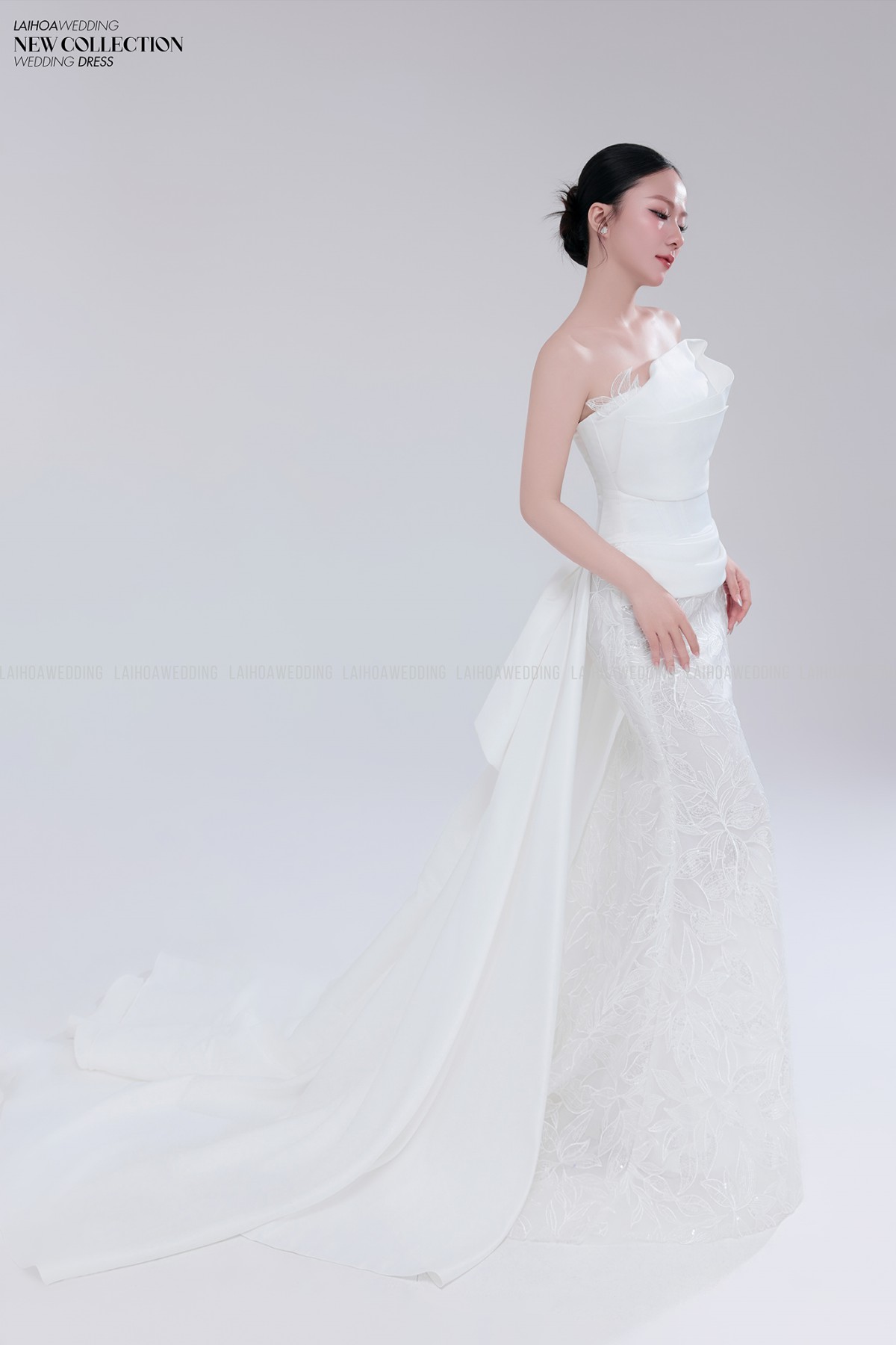 Click vào khung hình để xem ảnh full size