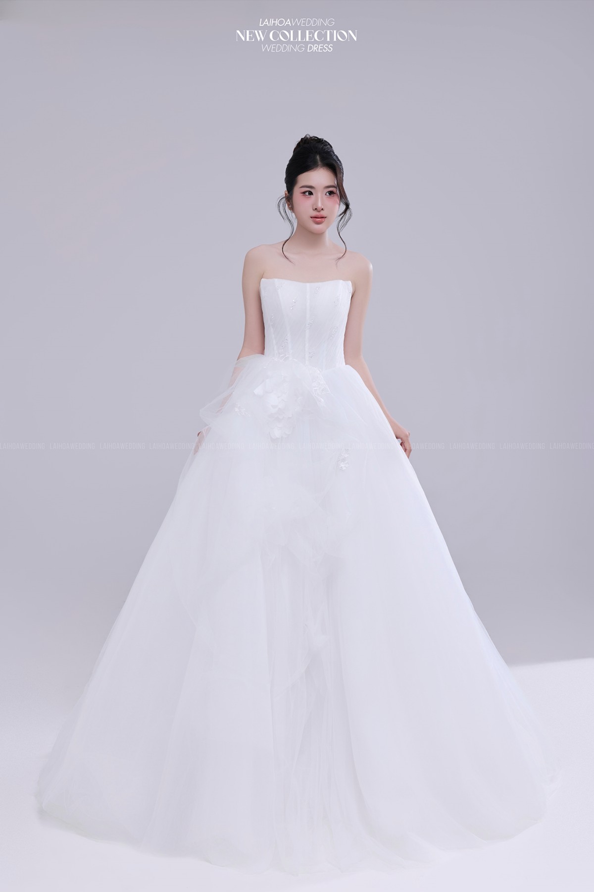 Click vào khung hình để xem ảnh full size