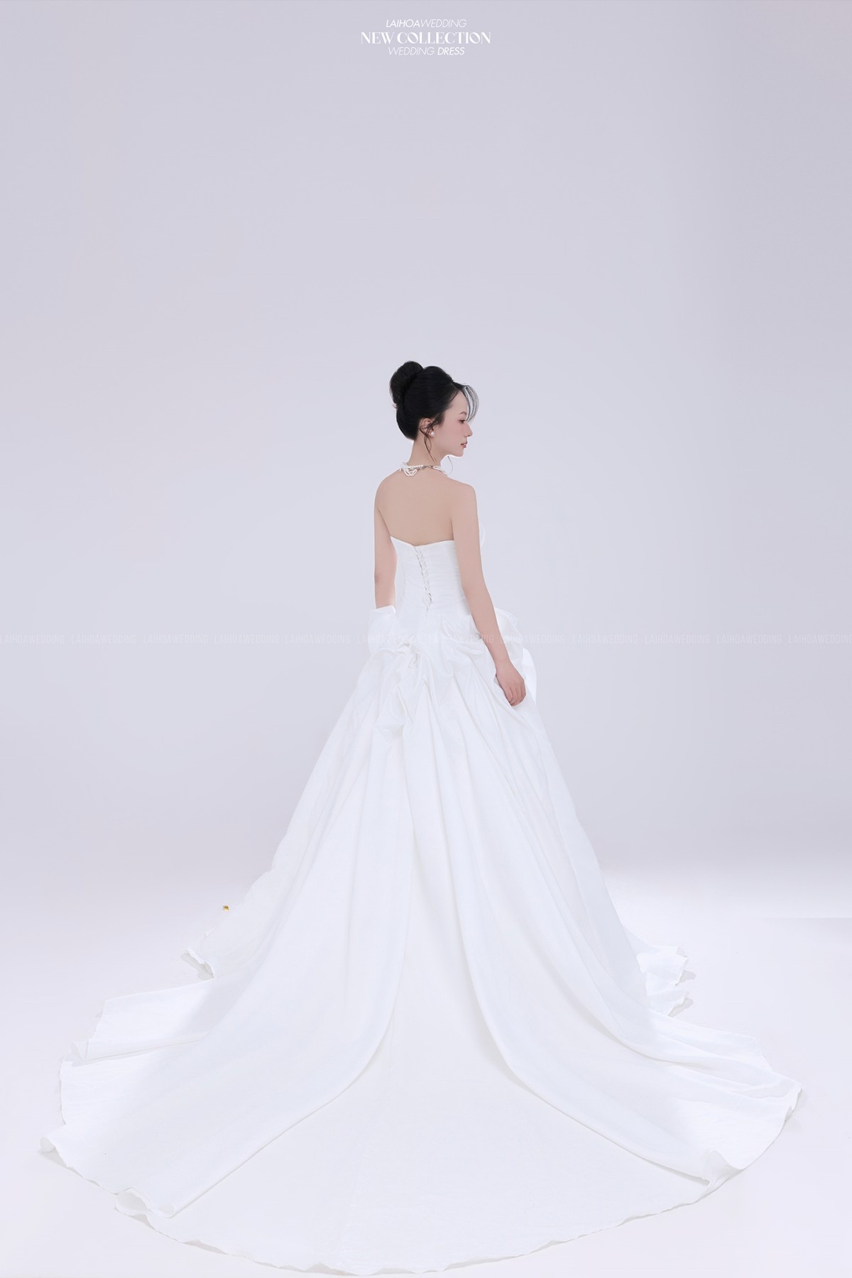 Click vào khung hình để xem ảnh full size