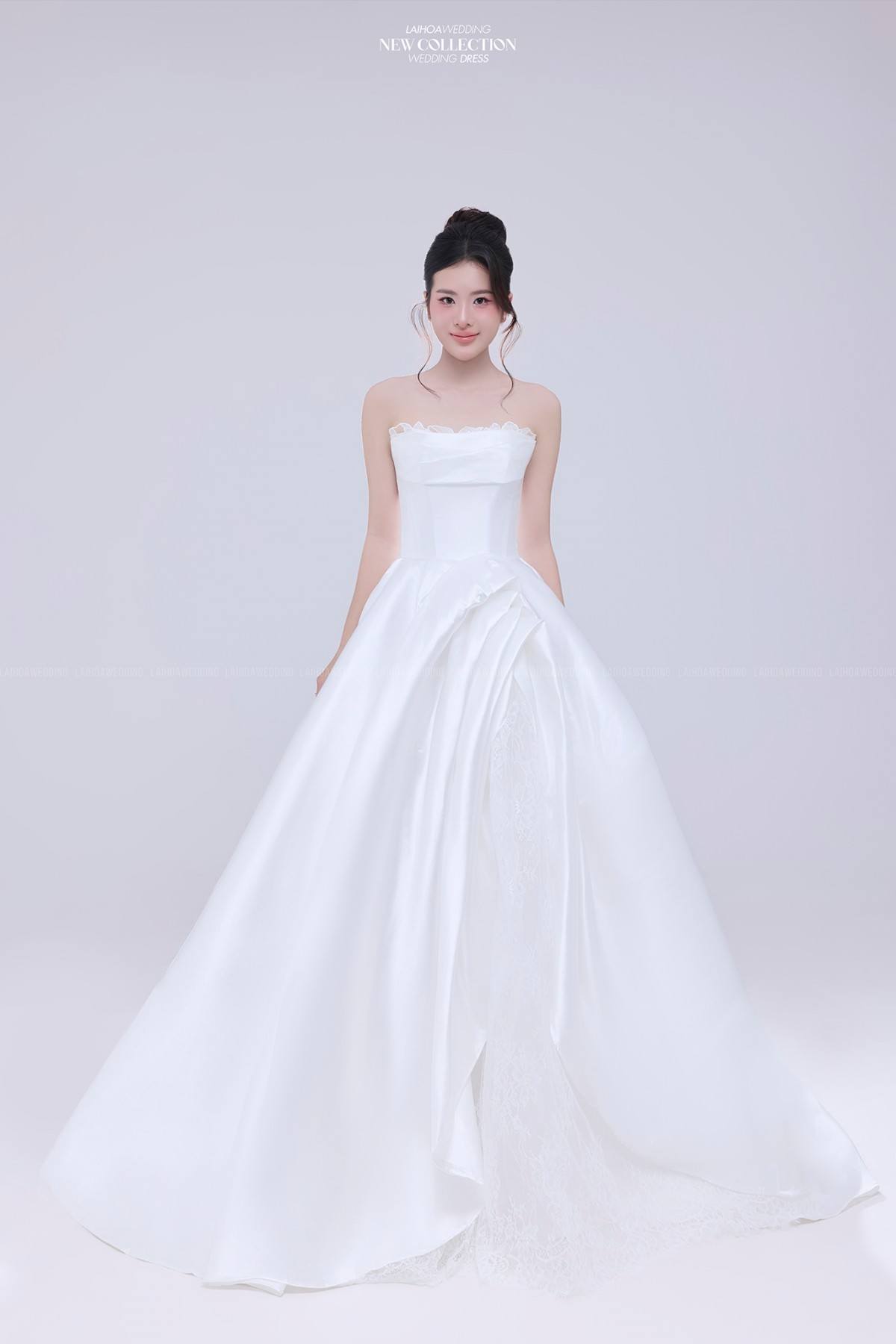 Click vào khung hình để xem ảnh full size