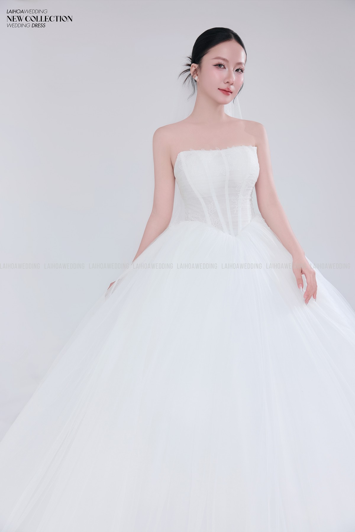 Click vào khung hình để xem ảnh full size