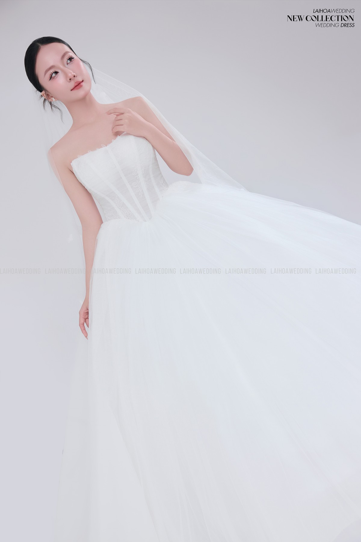 Click vào khung hình để xem ảnh full size