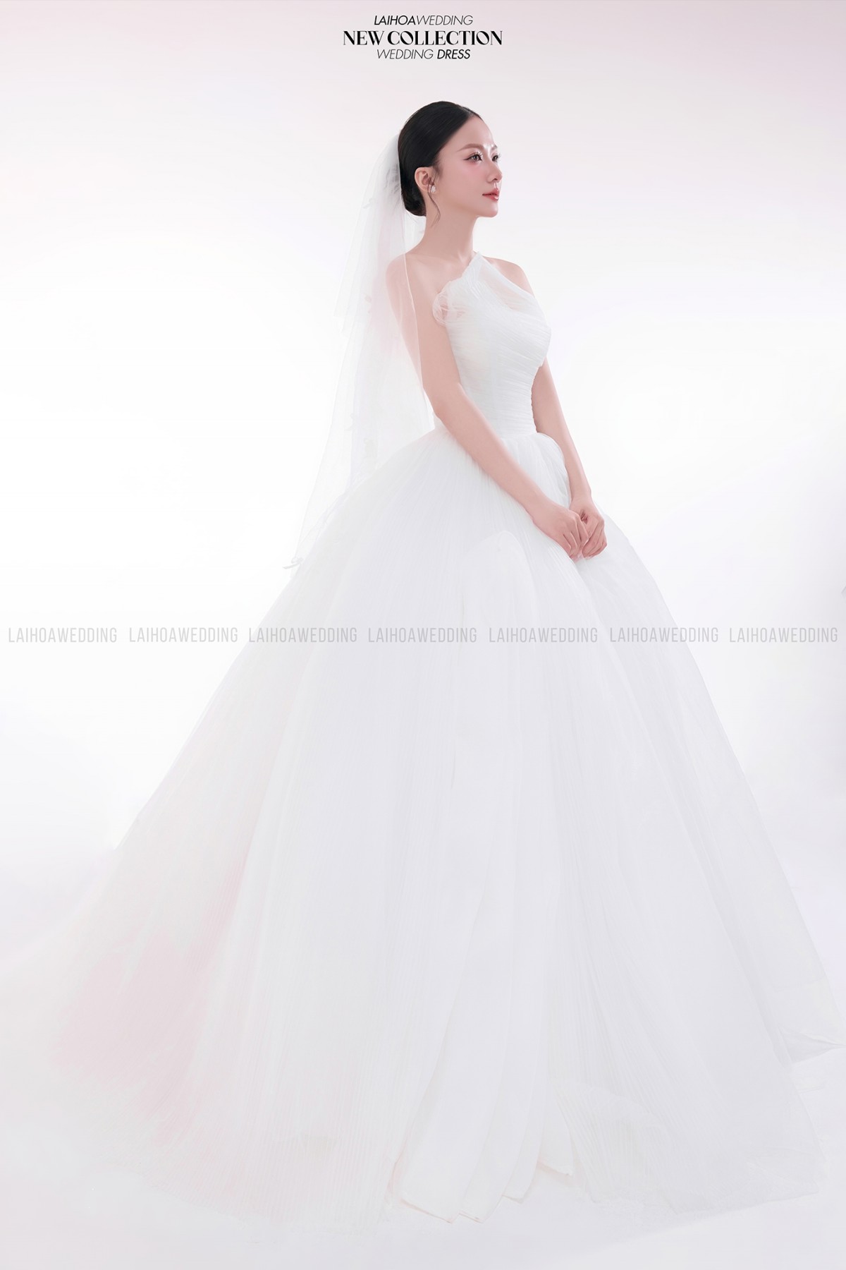 Click vào khung hình để xem ảnh full size