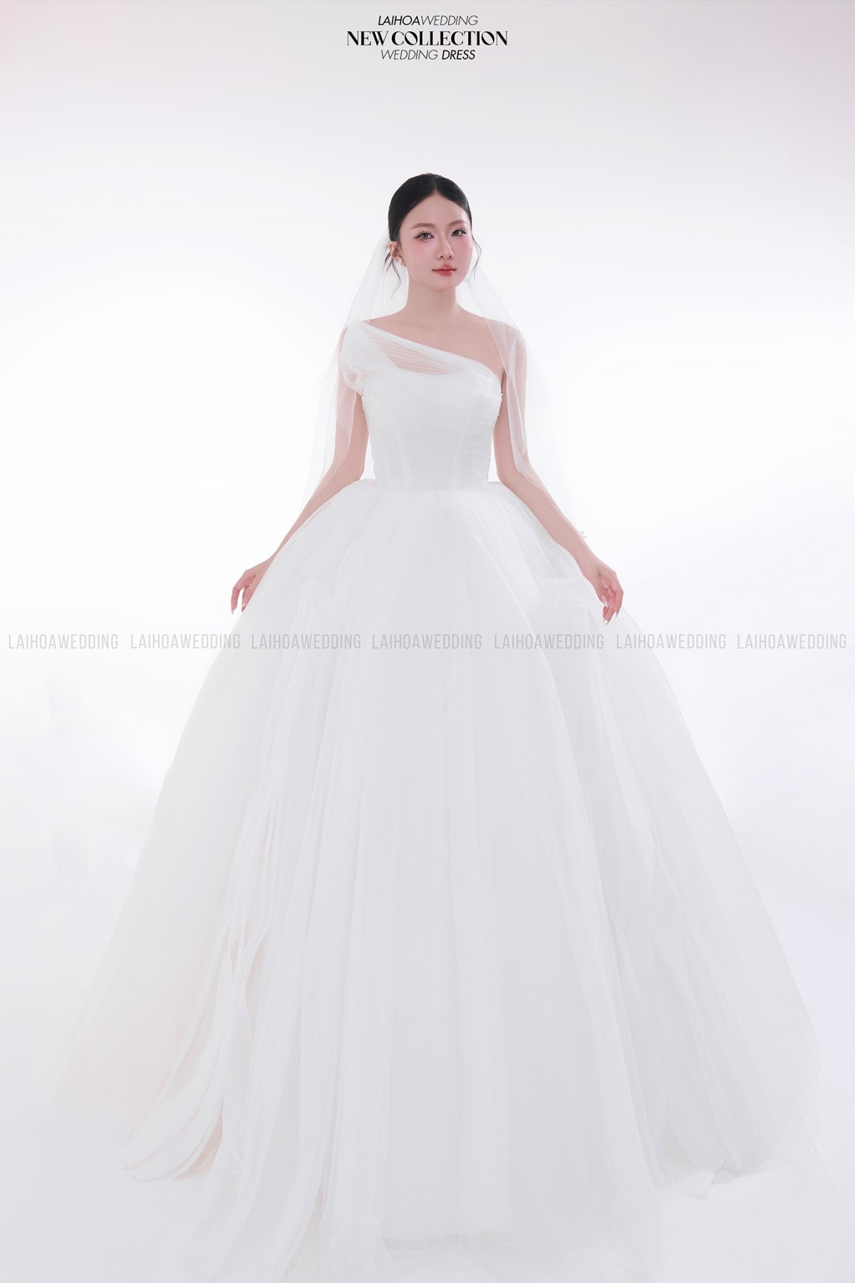 Click vào khung hình để xem ảnh full size