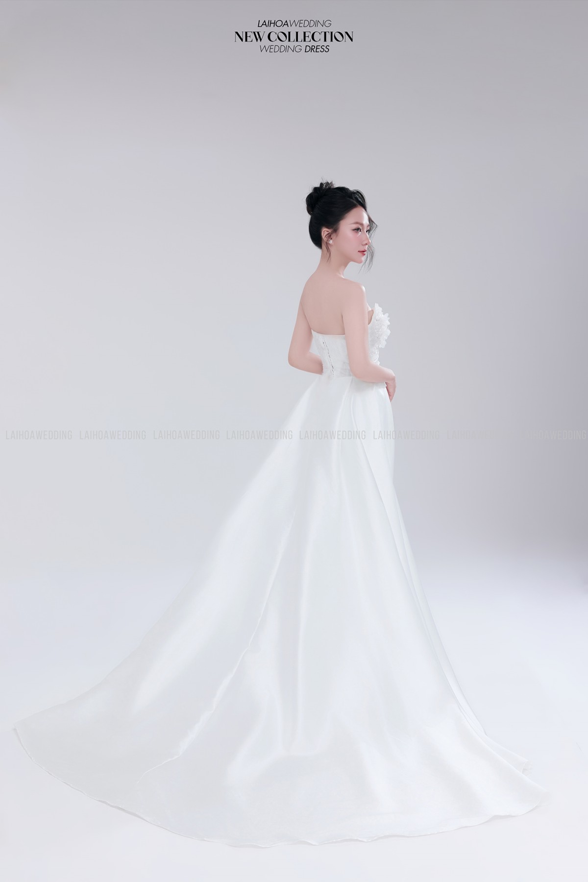 Click vào khung hình để xem ảnh full size