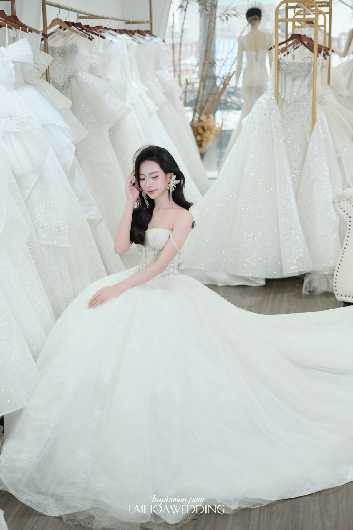 Click vào khung hình để xem ảnh full size
