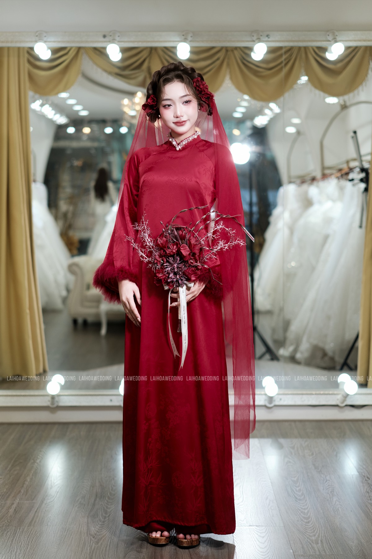 Click vào khung hình để xem ảnh full size