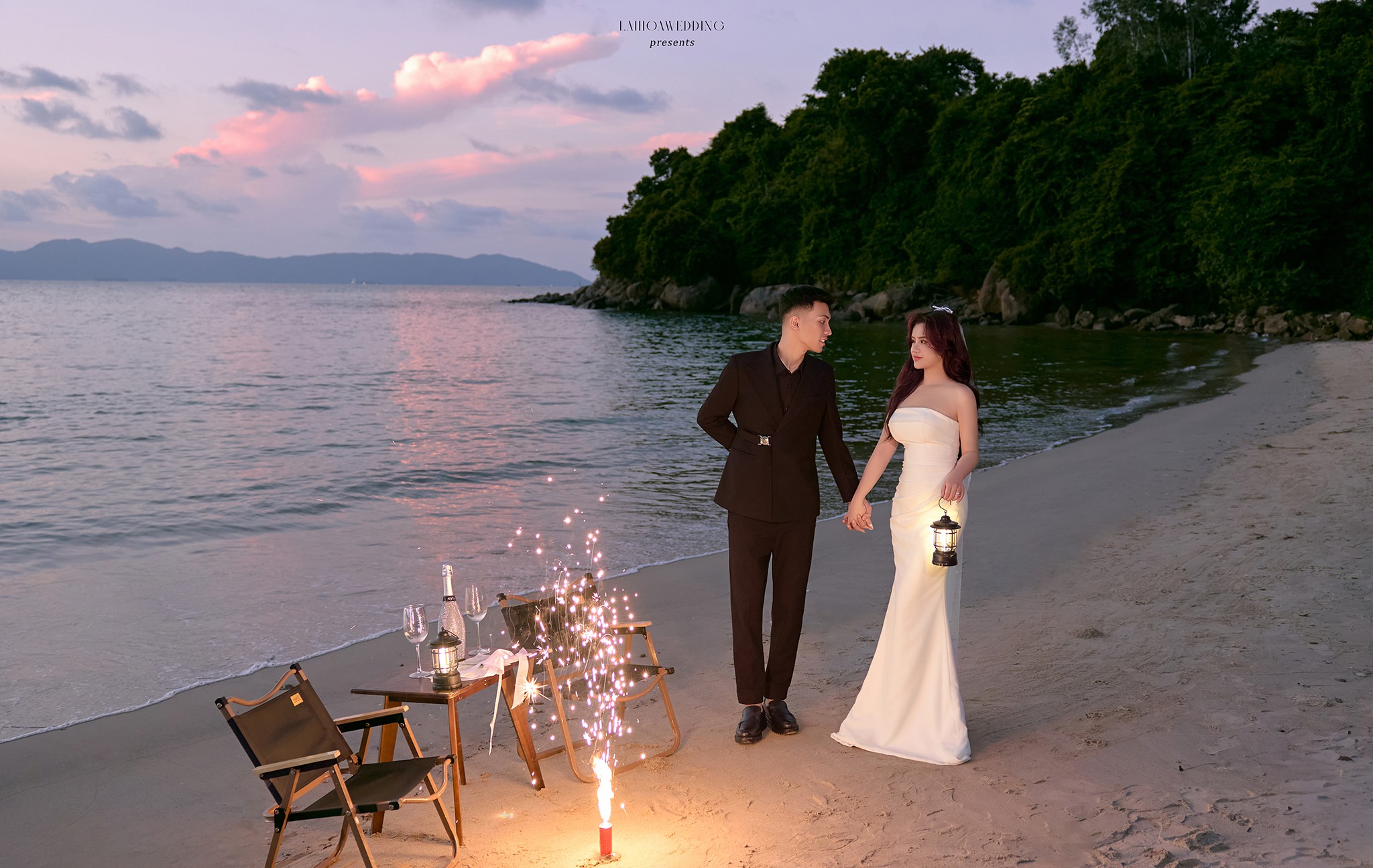 Click vào khung hình để xem ảnh full size