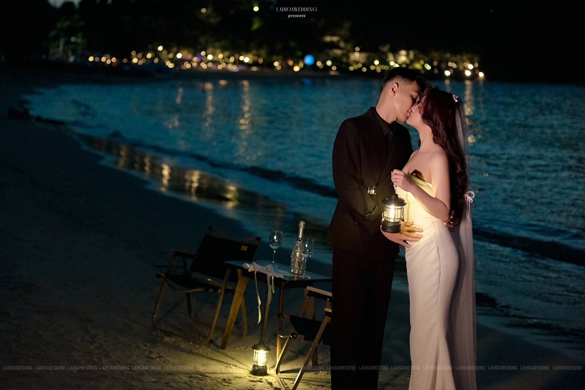 Click vào khung hình để xem ảnh full size