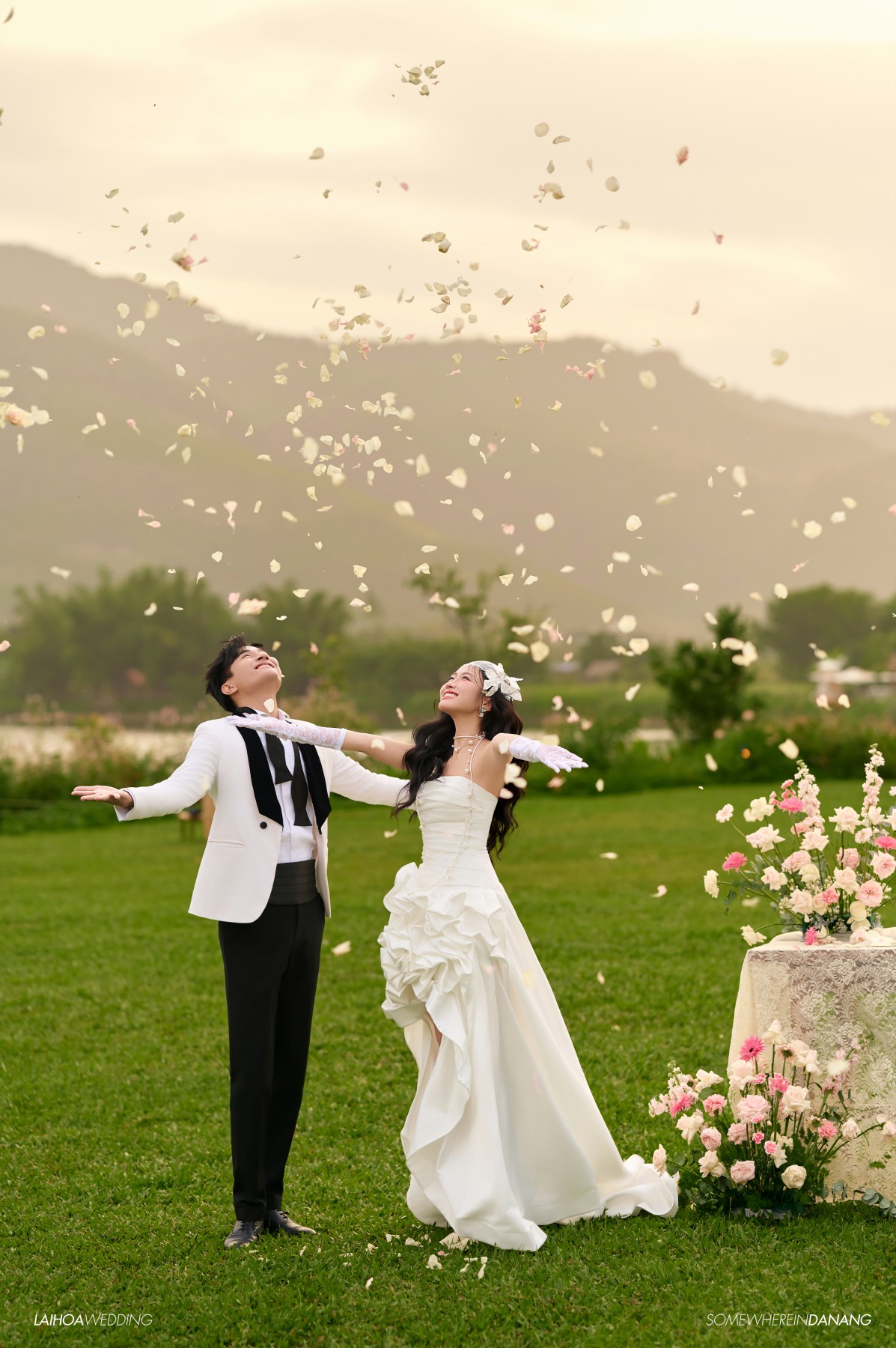 Click vào khung hình để xem ảnh full size
