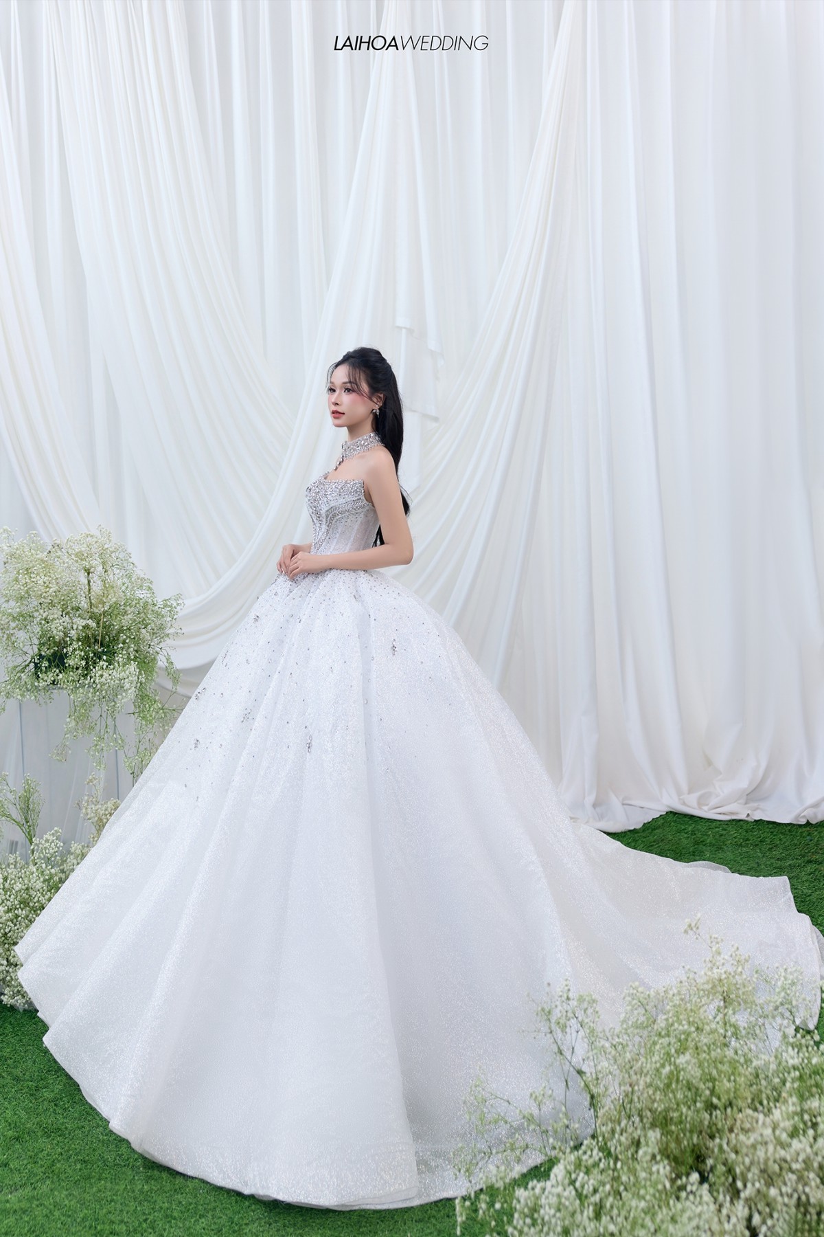 Click vào khung hình để xem ảnh full size