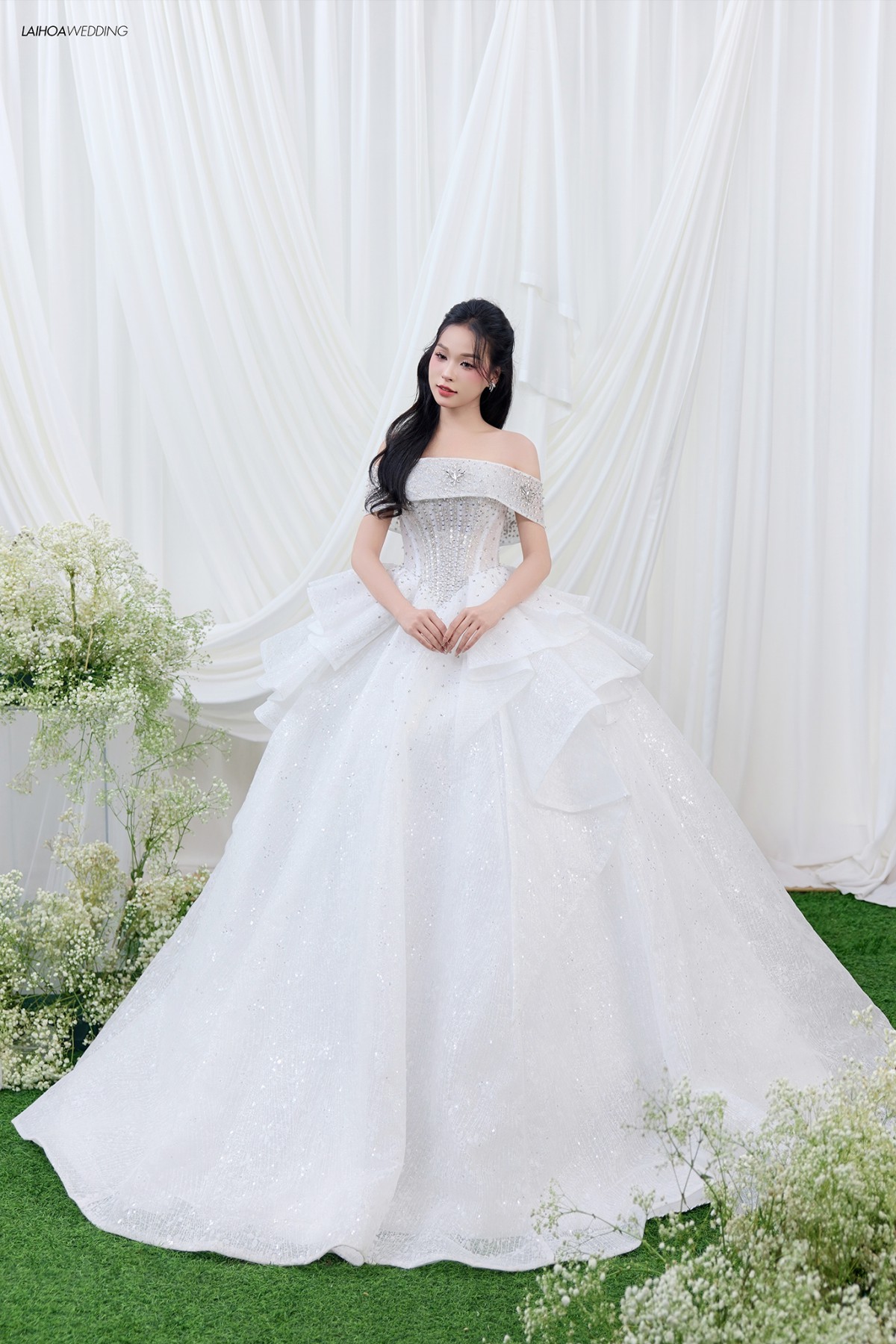 Click vào khung hình để xem ảnh full size