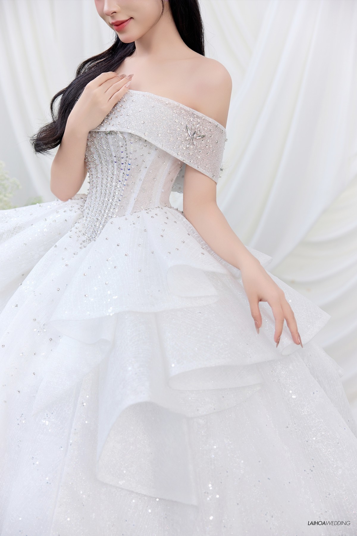 Click vào khung hình để xem ảnh full size