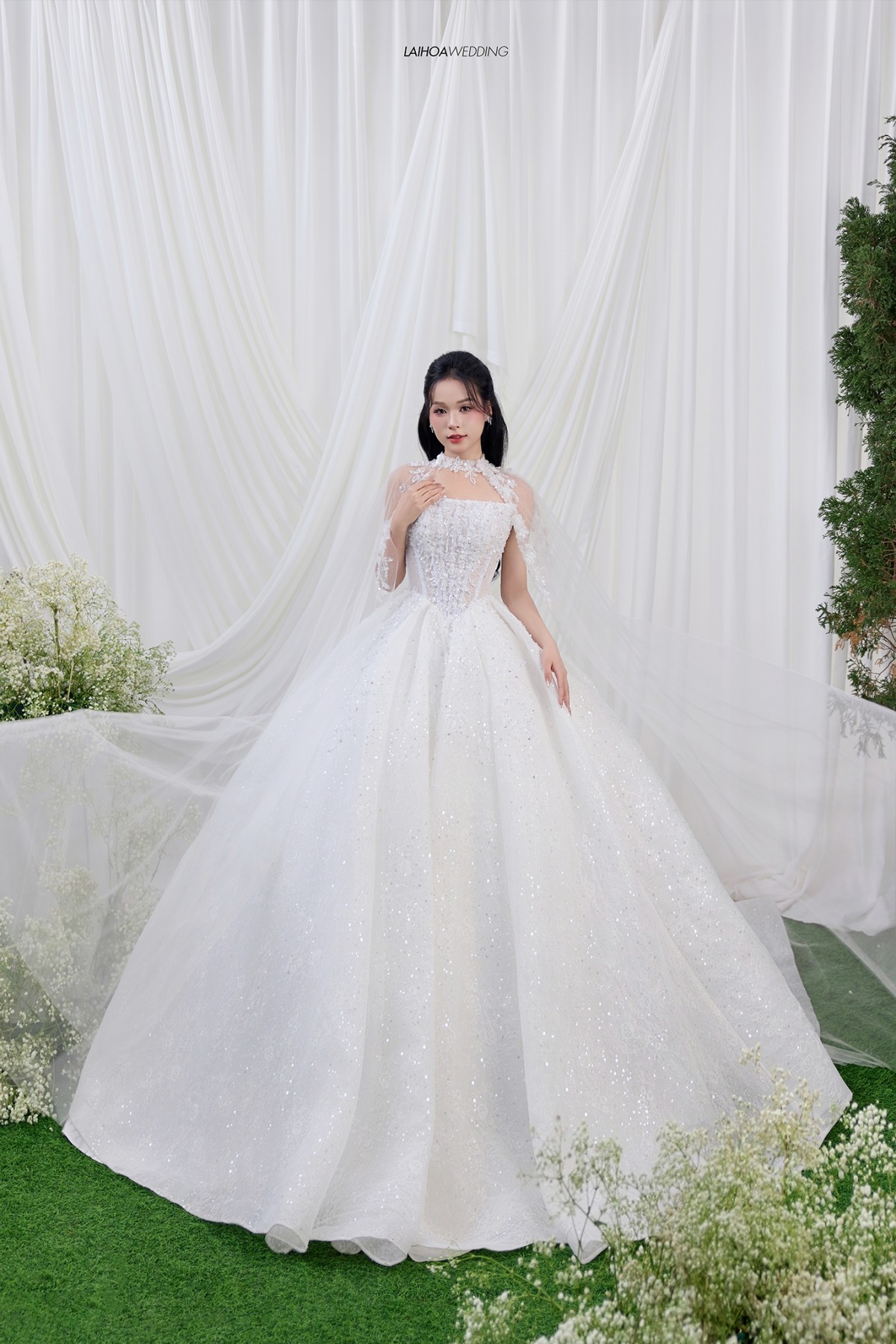 Click vào khung hình để xem ảnh full size