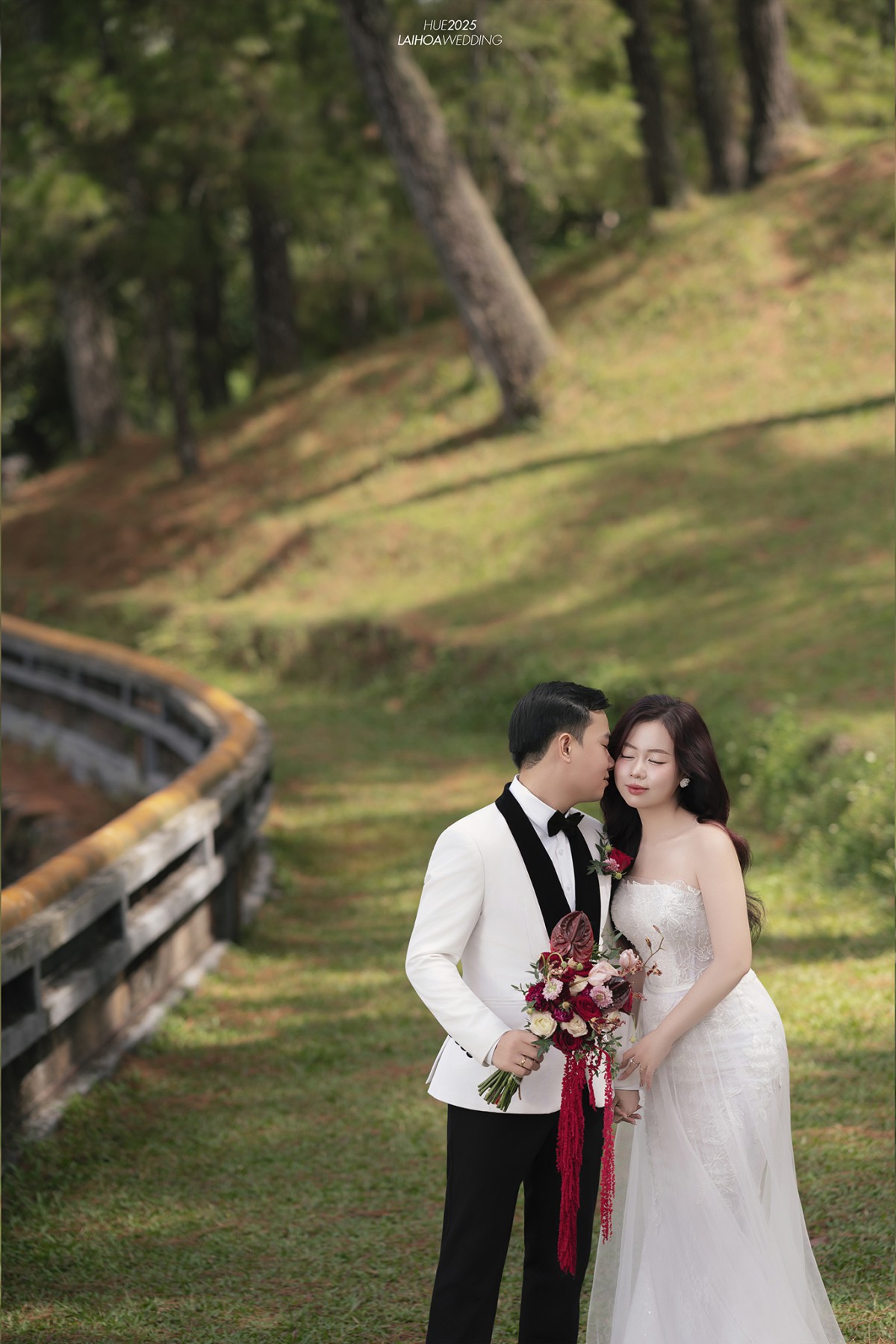 Click vào khung hình để xem ảnh full size