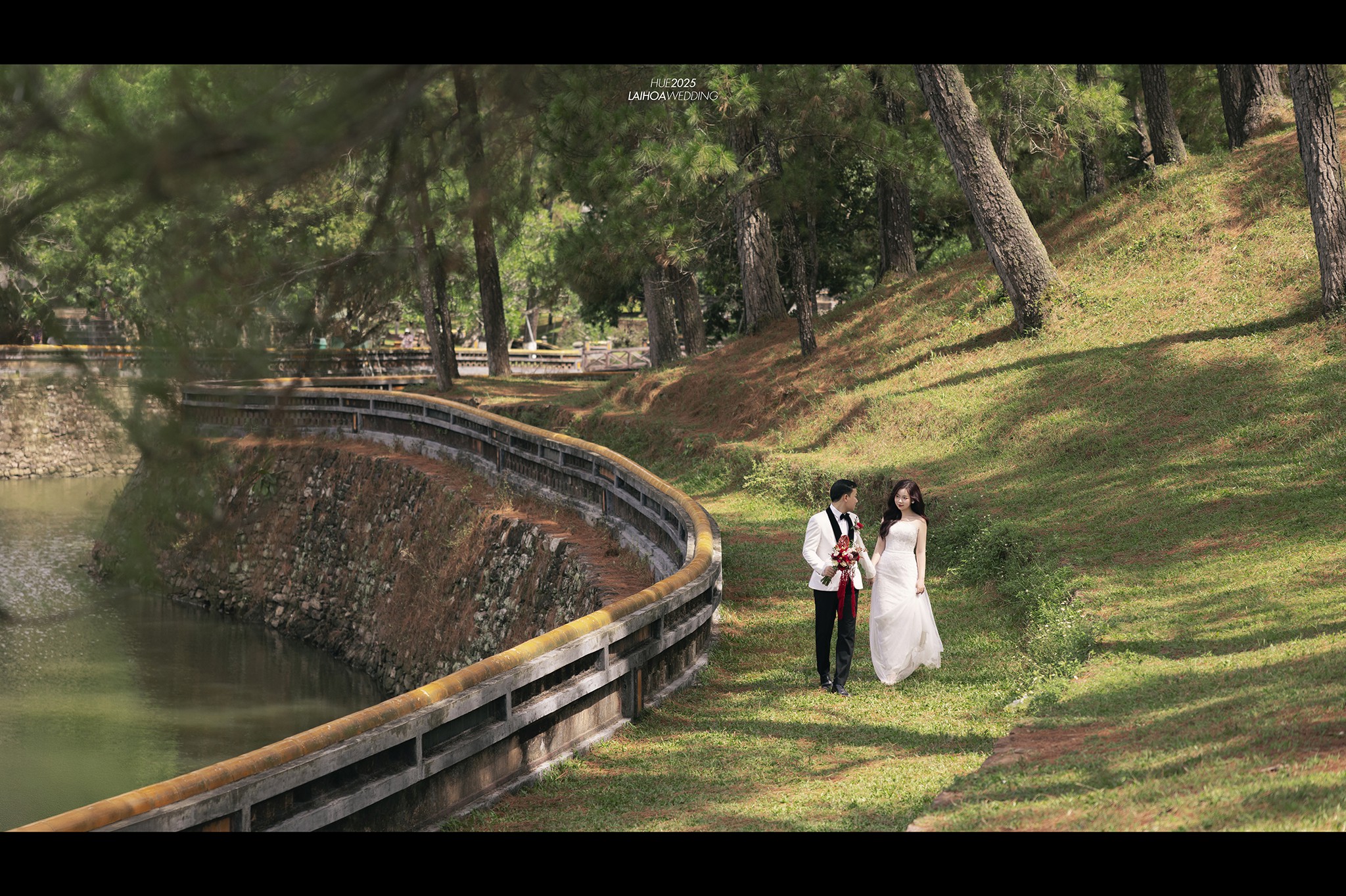 Click vào khung hình để xem ảnh full size