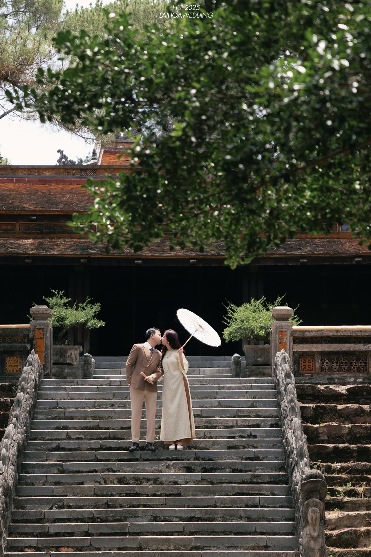 Click vào khung hình để xem ảnh full size