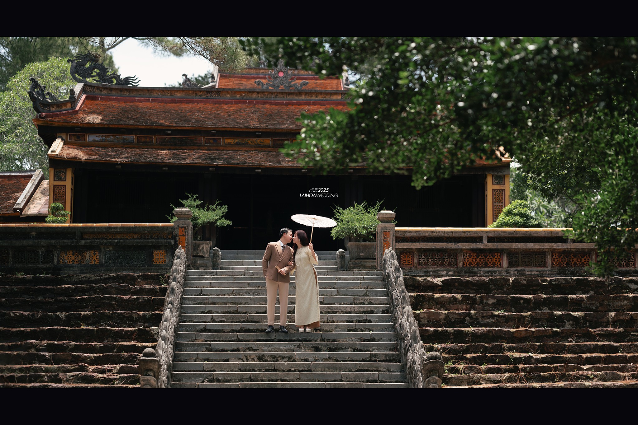 Click vào khung hình để xem ảnh full size