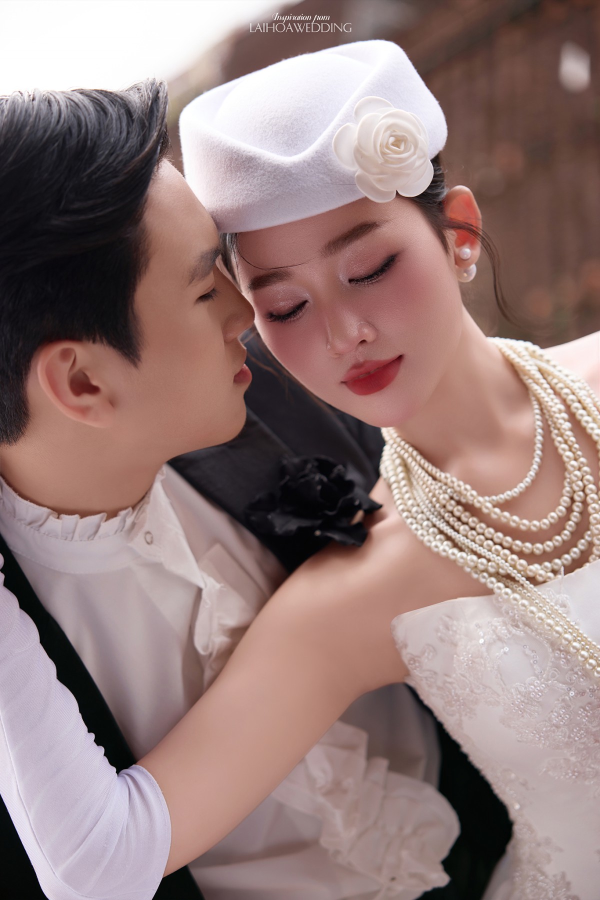 Click vào khung hình để xem ảnh full size