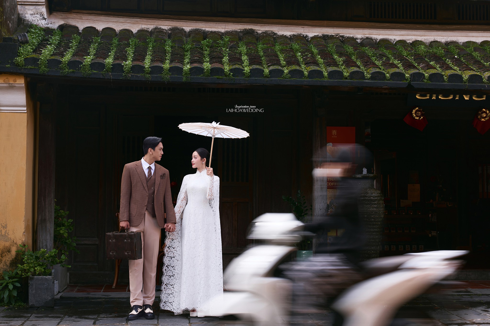 Click vào khung hình để xem ảnh full size