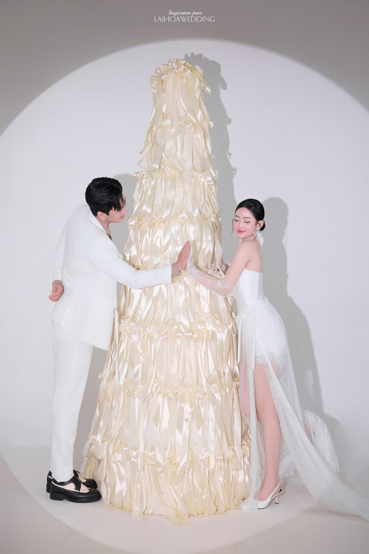 Click vào khung hình để xem ảnh full size