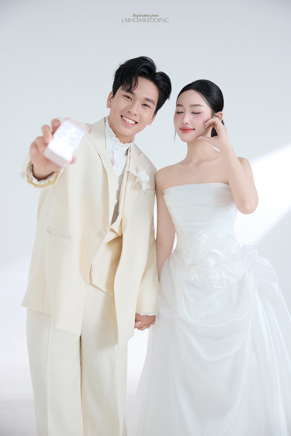 Click vào khung hình để xem ảnh full size